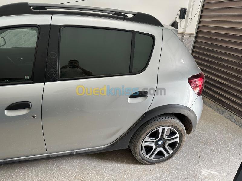 Dacia Sandero 2023  3