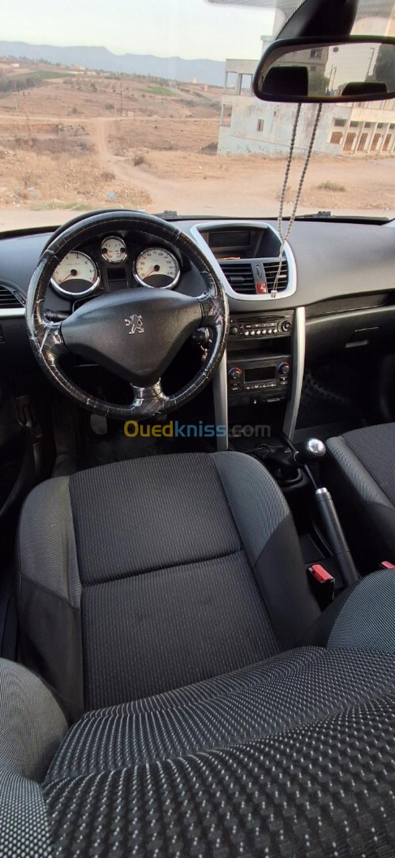 Peugeot 207 2012 Allure 8