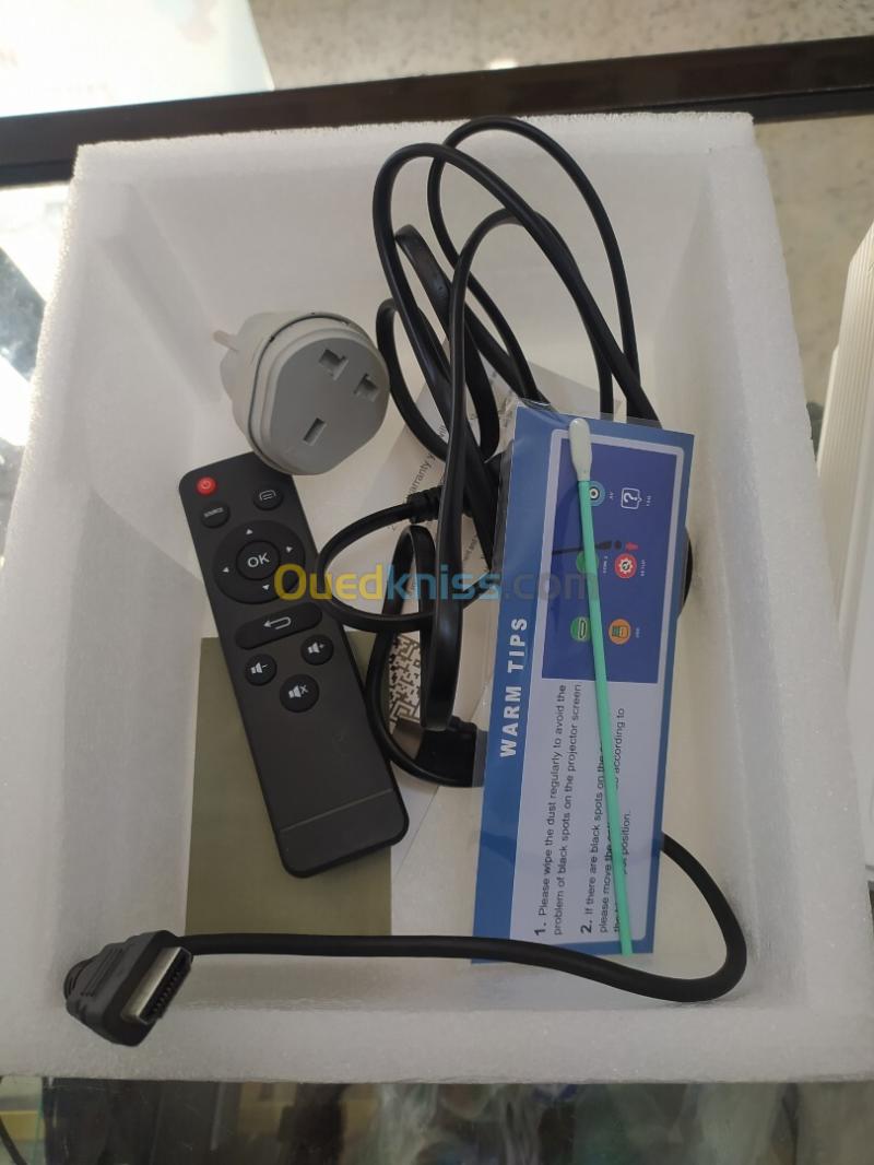 MINI DATA SHOW , VIDEO PROJECTEUR 9