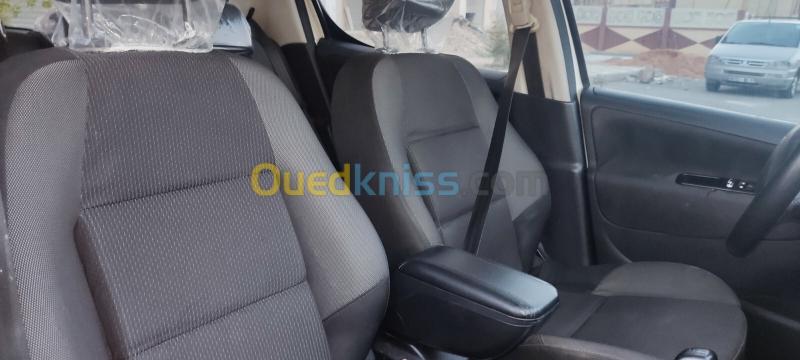 Peugeot 207 2012 Allure 6