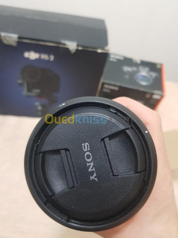  Sony FE 85mm f/1.8 