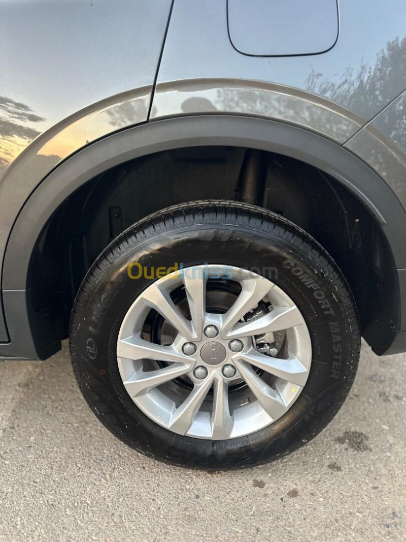 Geely Coolray 2026  5