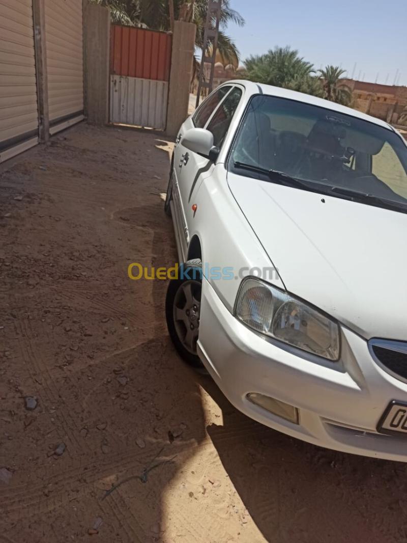 Hyundai Accent 2016 GLS 2