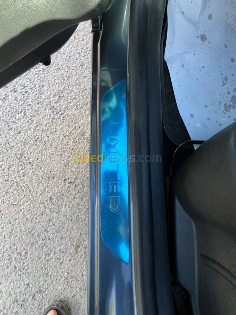 Renault Clio 4 2018 Limited 3