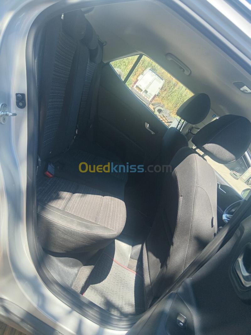 Kia Stounic 2022  14