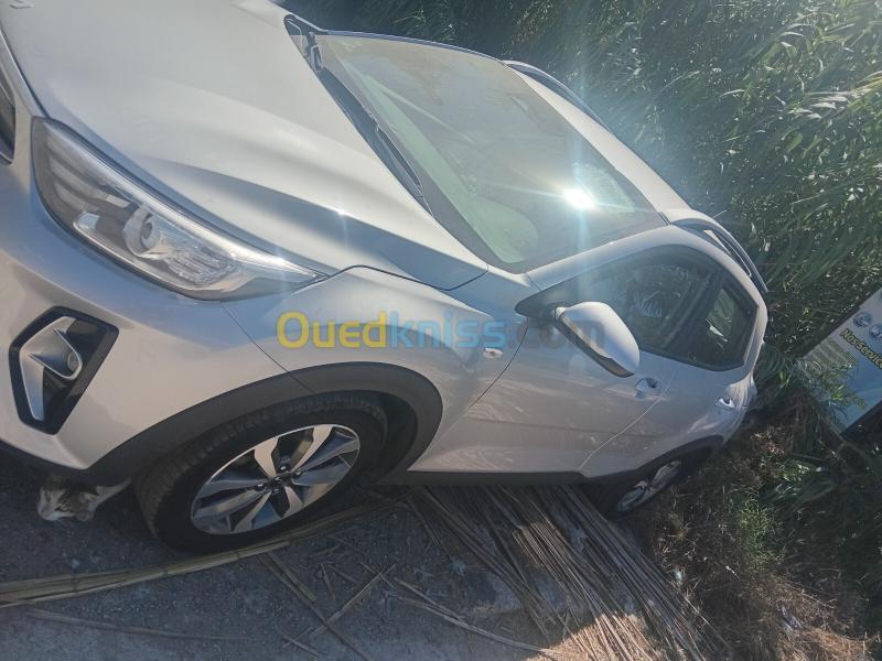 Kia Stounic 2022  2