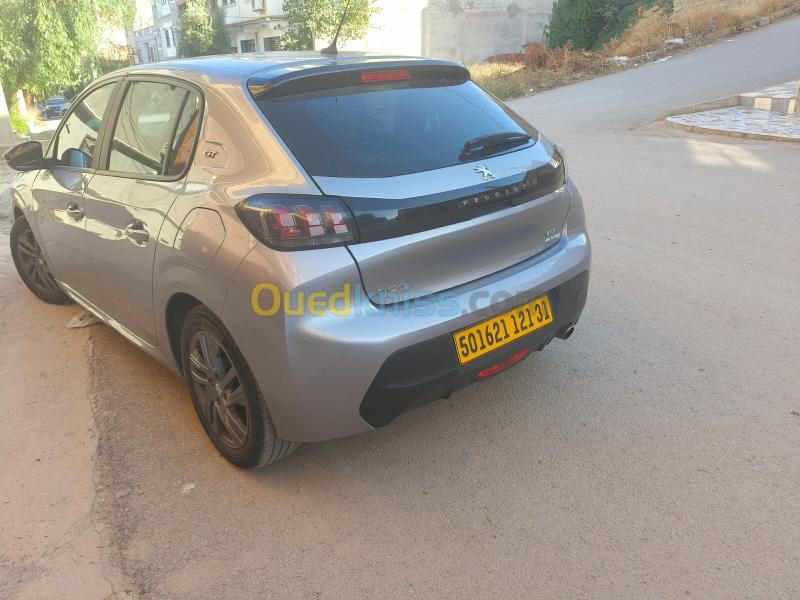 Peugeot 208 2021 Allure 10