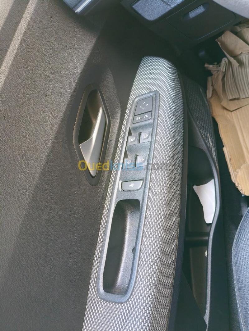 Dacia Logan 2026 Extrême 9