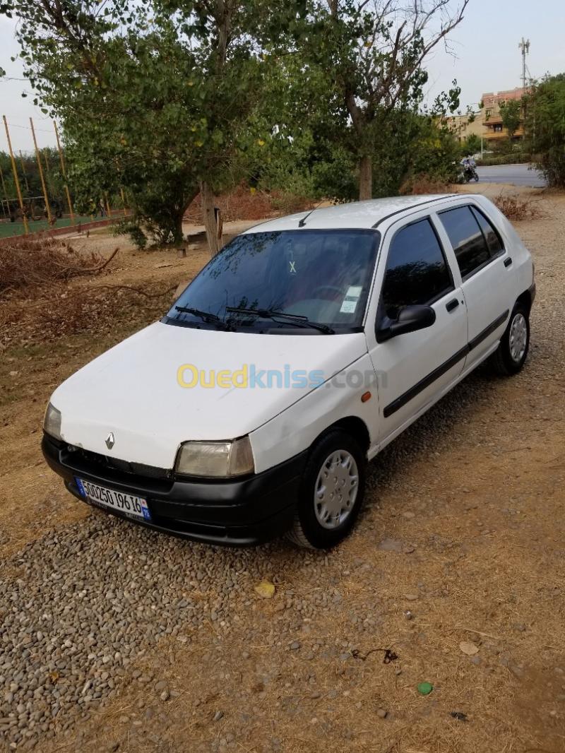Renault Clio 2 1999 Clio 2 14