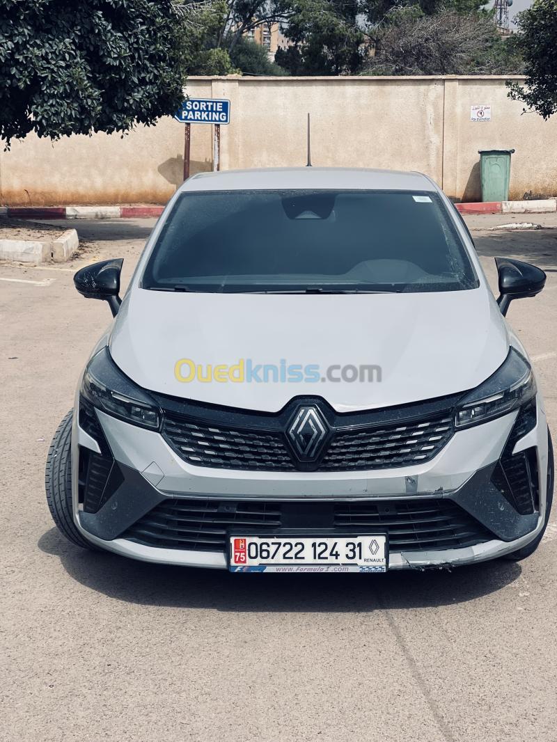 Renault Clio 5  2024 