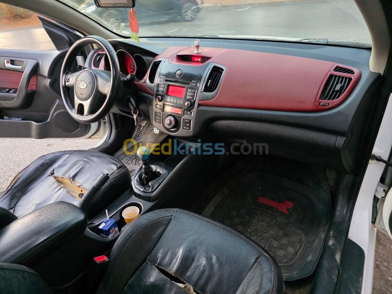 Kia Cerato 2011  8