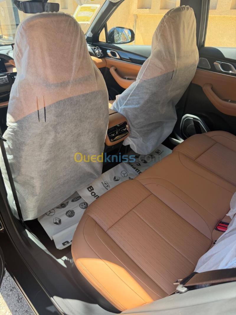 Geely Starray 2026  6