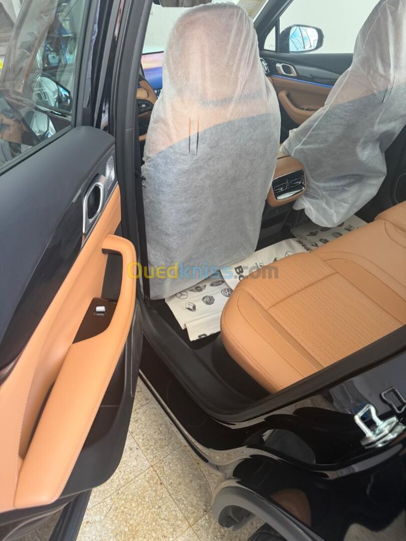 Geely Starray 2026  18