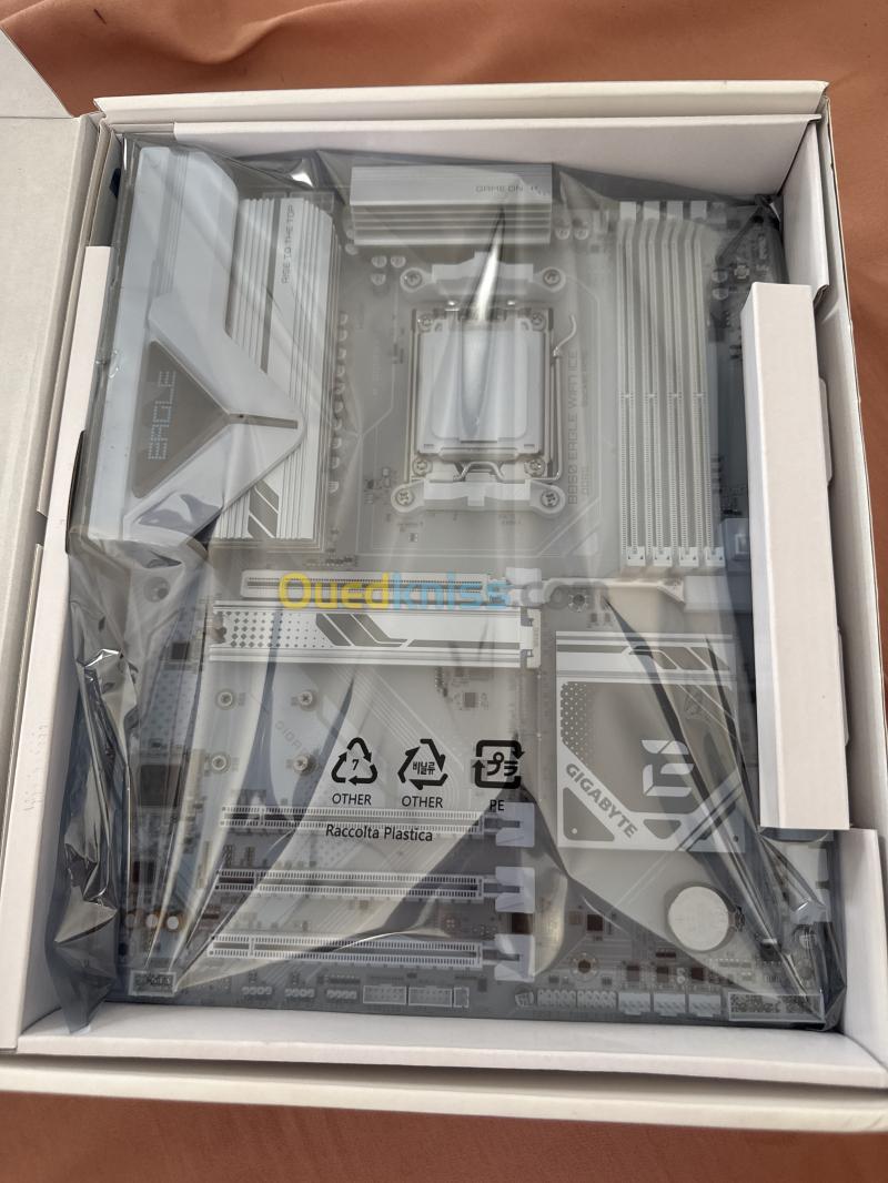 B850 ELAGLE WIFI7 ICE 2