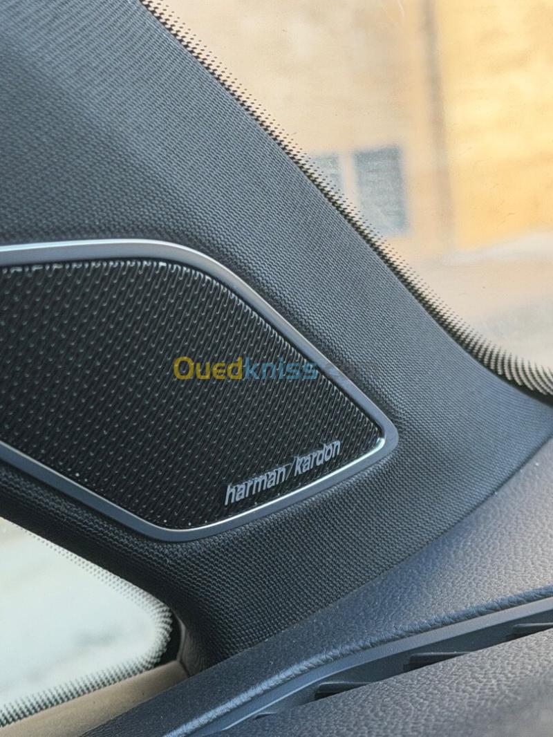 Volkswagen Golf 8 2025 R-Line 2
