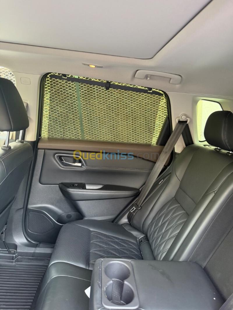 Nissan Rogue (Extrail) 2024 Platinum 7