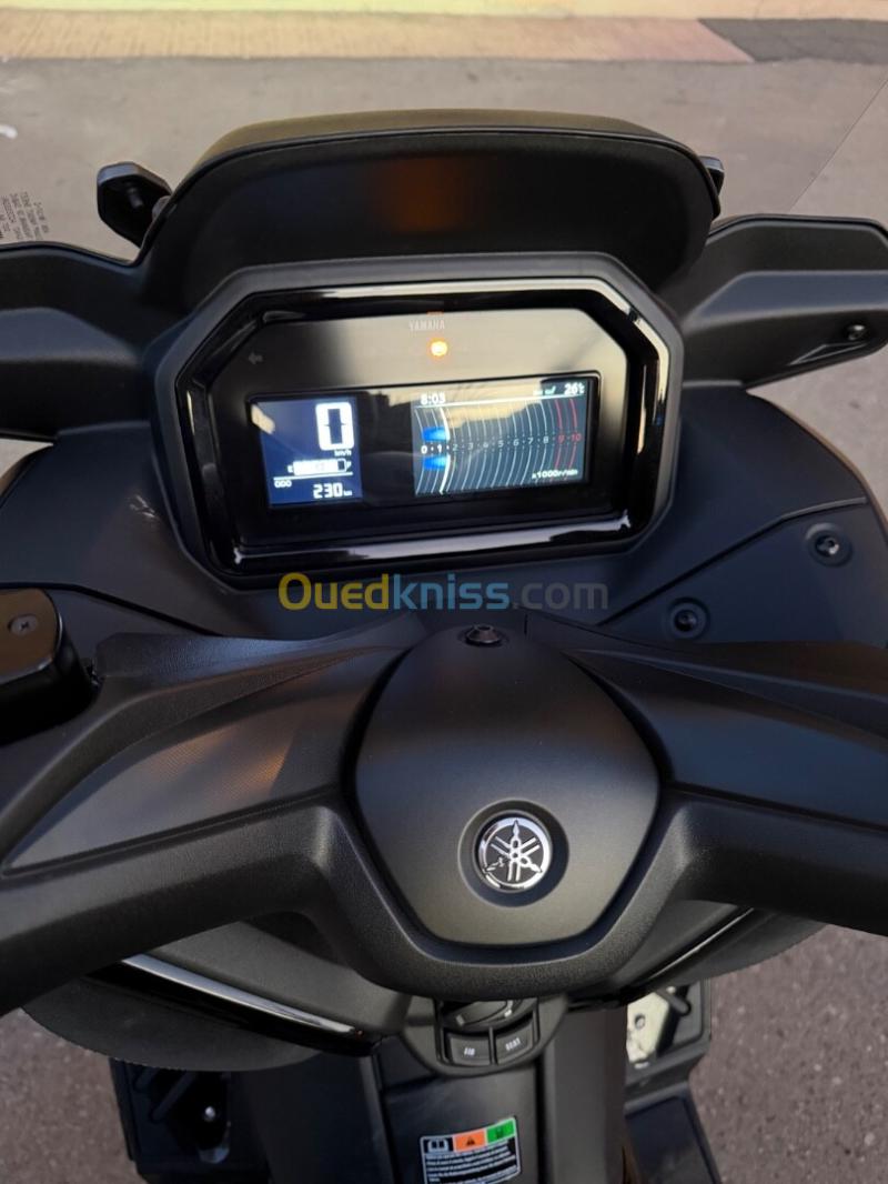 YAMAHA Xmax tech max + 2025 5