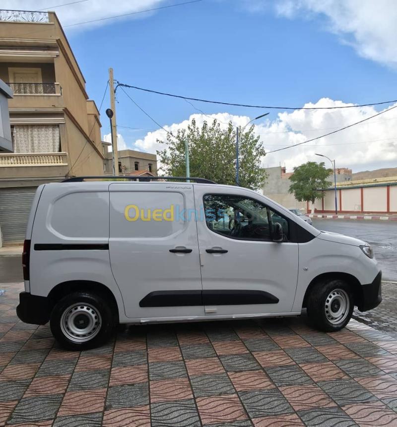 Fiat Doblo 2025  6