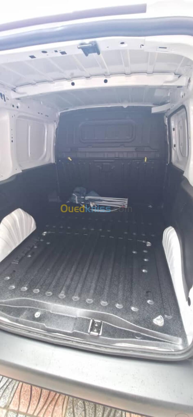 Fiat Doblo 2025  4