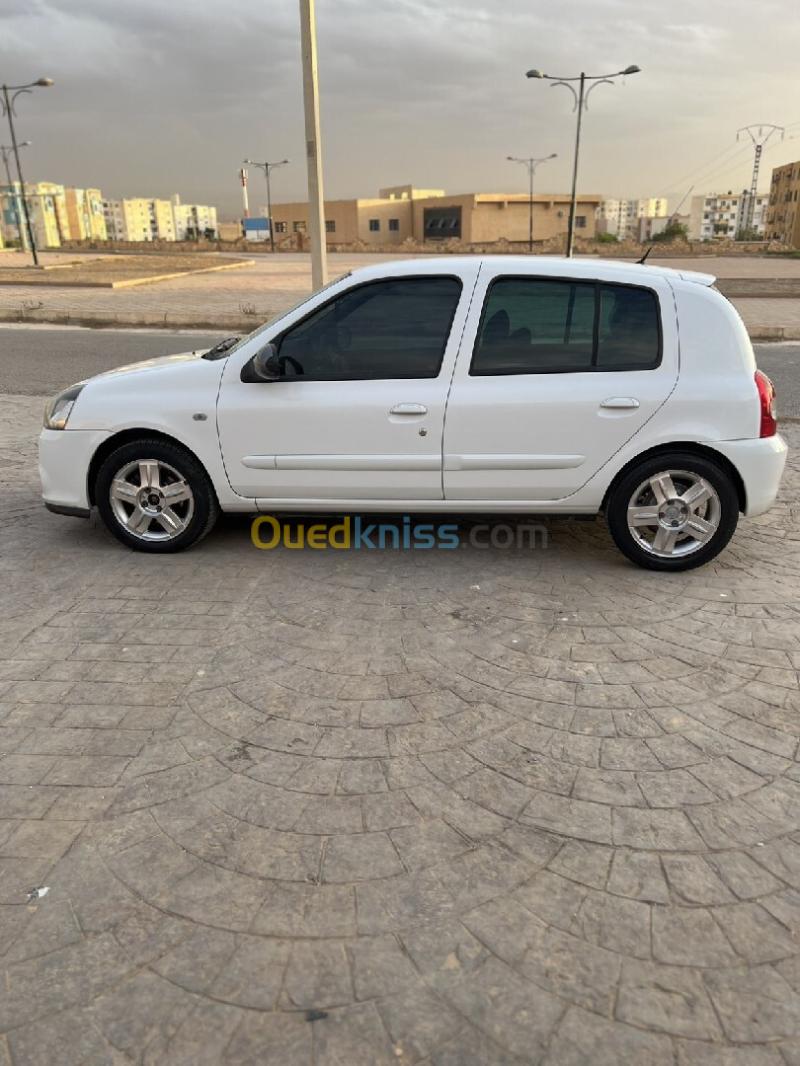 Clio Campus Mongol 2014  7