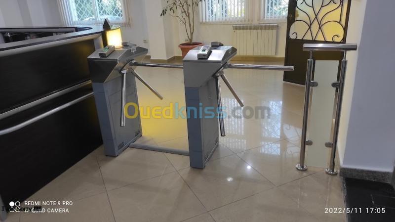 Pointeuse Biometrique algerie 4
