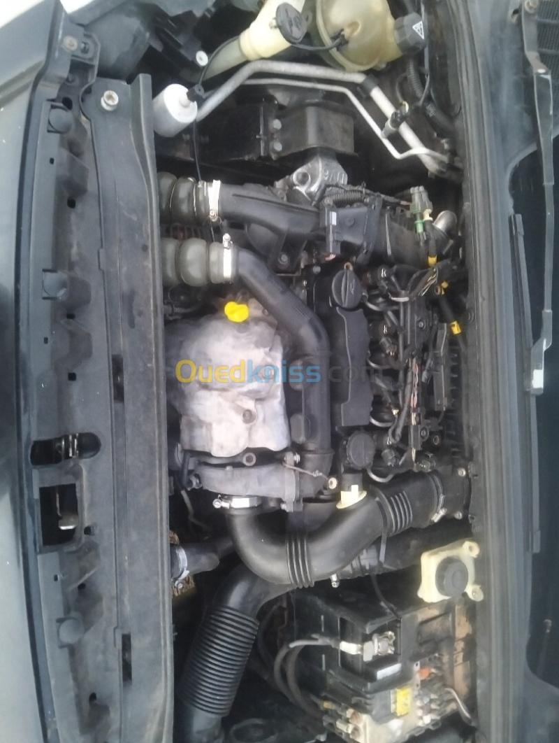 Peugeot 308 2008  7