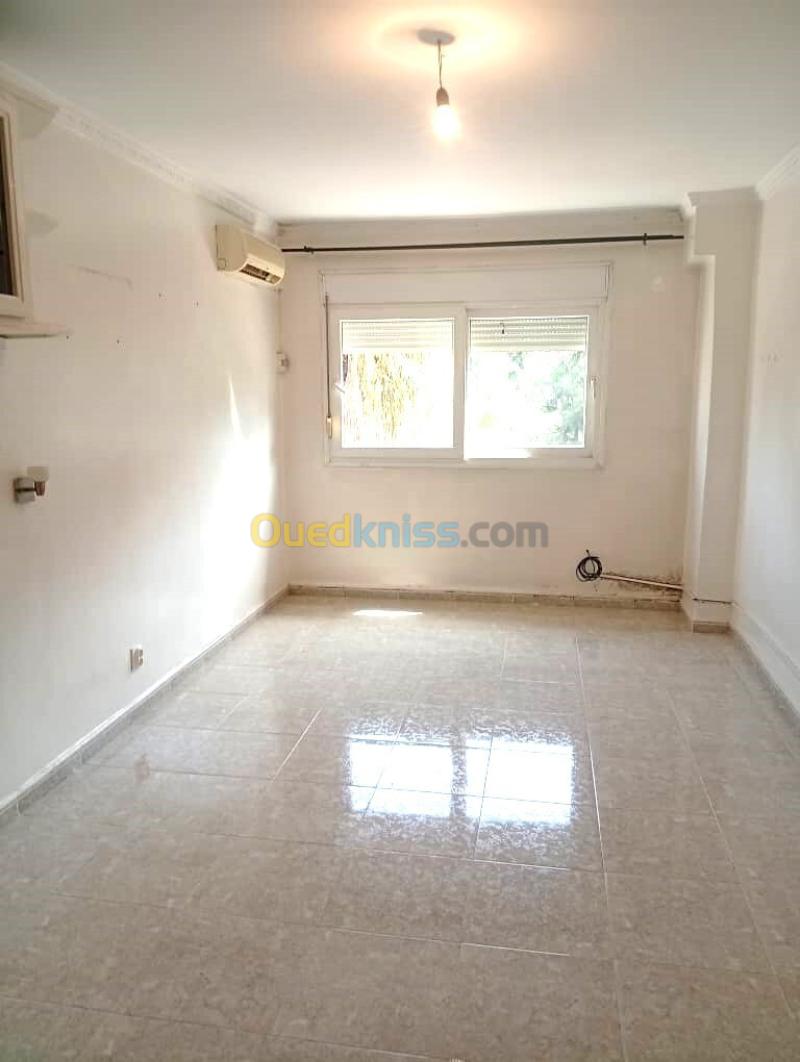 Location Appartement F5 Alger Said hamdine 5