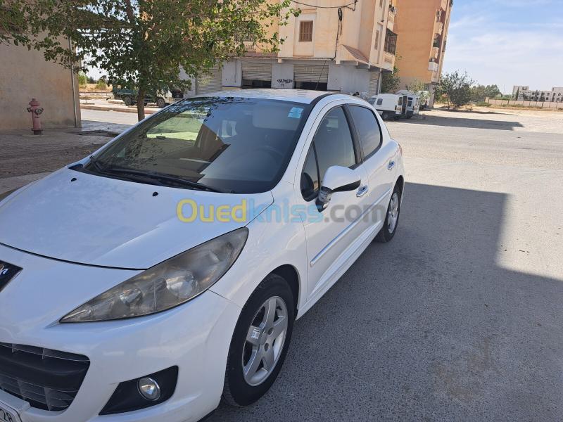 Peugeot 207 2012 Allure 7