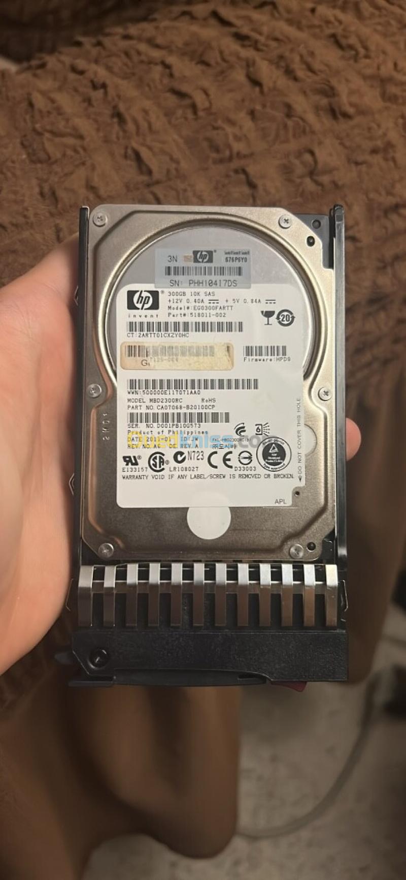 Disque dur serveur HP EG0300FARTT MBD2300RC  300 Go, SAS 6 Gb par s, 10 000 RPM, 2,5