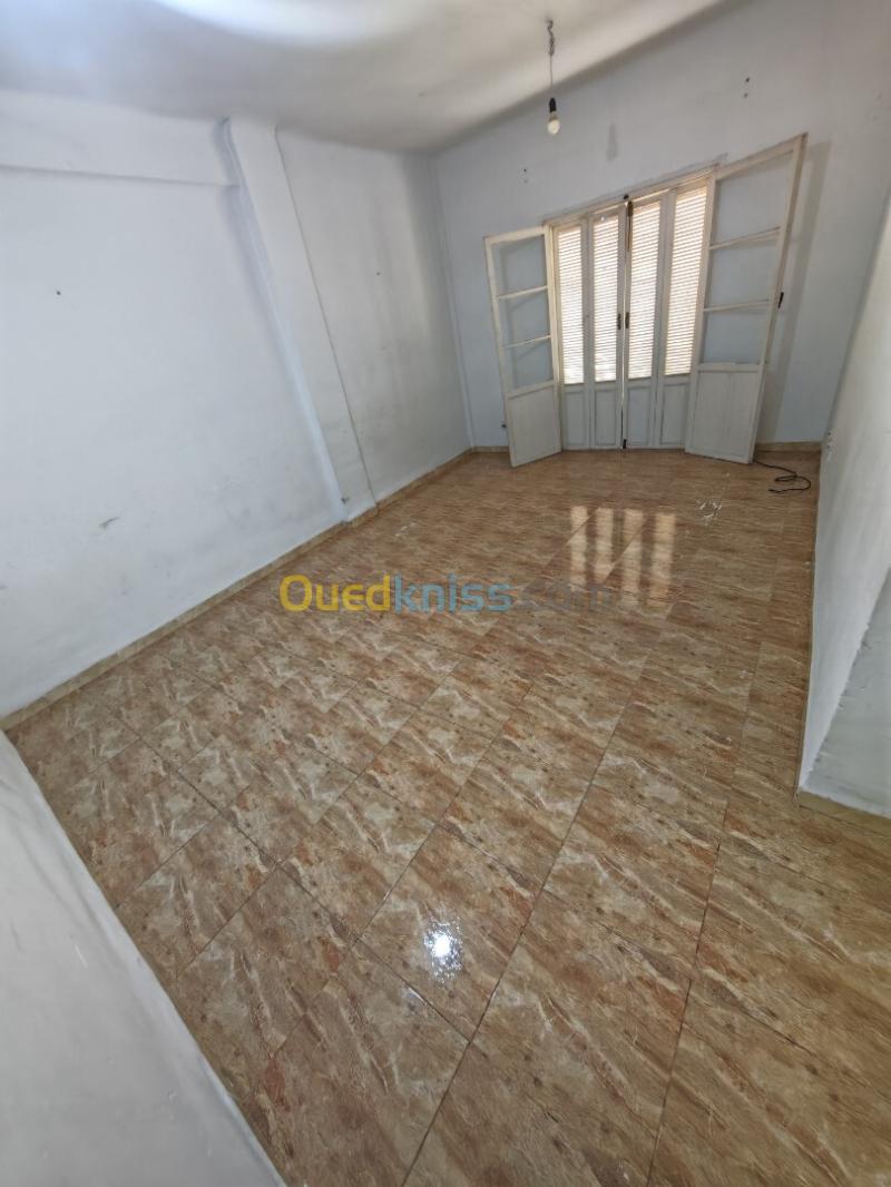 Location Appartement F3 Alger Ain naadja 3