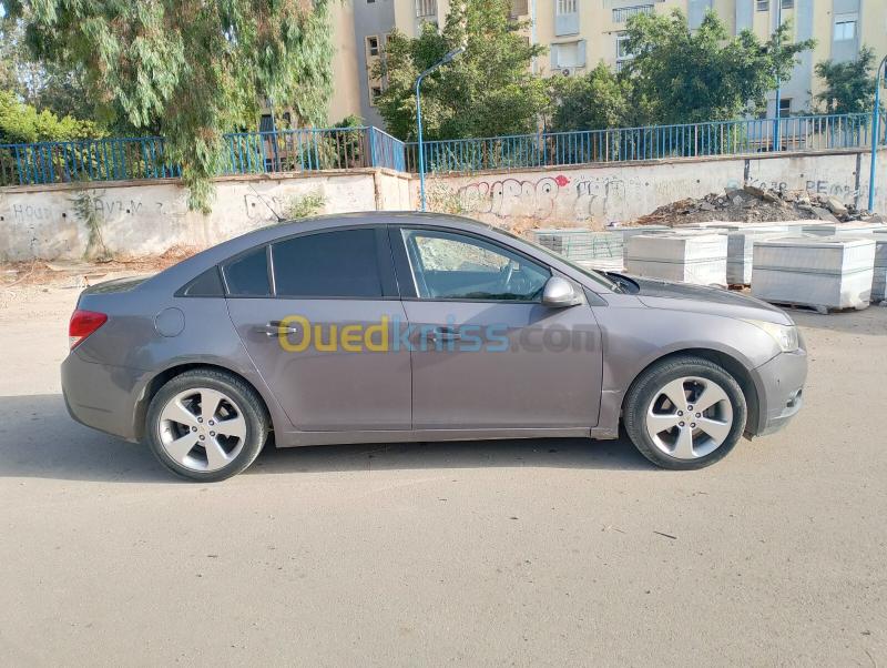 Chevrolet Cruze 2012 LT 5