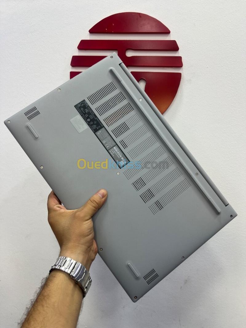ASUS VIVOBOOK 17 cpu CORE 5 125u RAM 16GB NVME 512Gb intel graphique 9