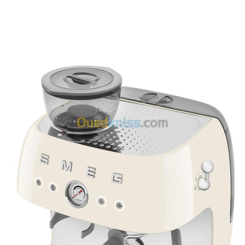 MACHINE A CAFE SMEG AV BROYEUR BEIGE EGF03CREU 5