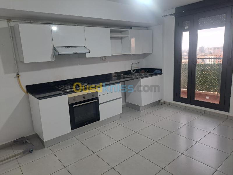 Location Appartement F4 Oran Oran 3