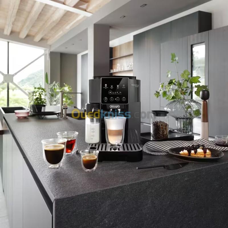 Machine a café broyeur capuccino delonghi magnifica start 4 recettes-15 bars 4