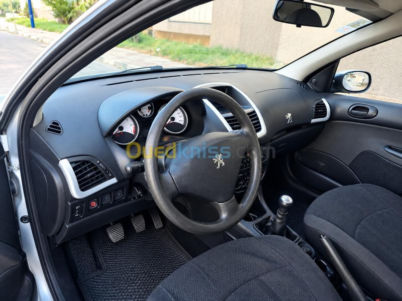 Peugeot 206 Plus 2011 206 Plus 5
