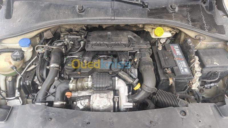 Peugeot 301 2013 Allure 11