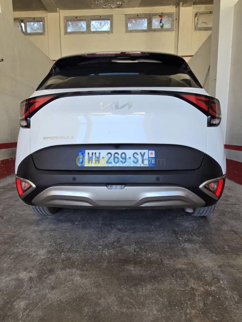 Kia . 2022  3