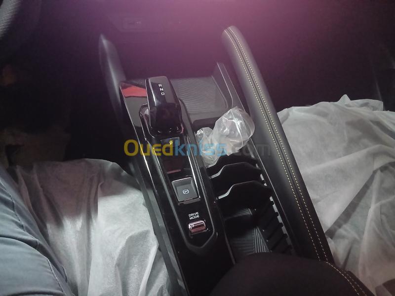 Geely Coolray 2026  7