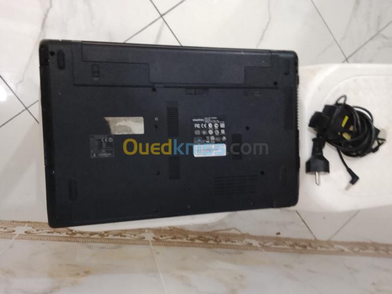 eMachines Laptop à saisir ! Très bon état i3 1ère génération 03 Go RAM +320 Go HDD 2