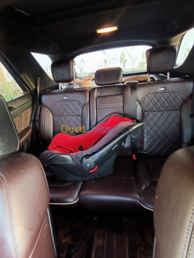 Mercedes Classe C 2014 250 AVANTGARDE Designo 6