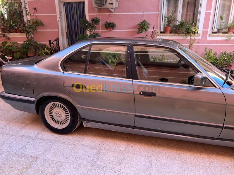 BMW Série 5 1990  16