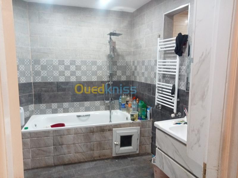 Location Appartement Niveau de villa F4 Alger Ain naadja 3
