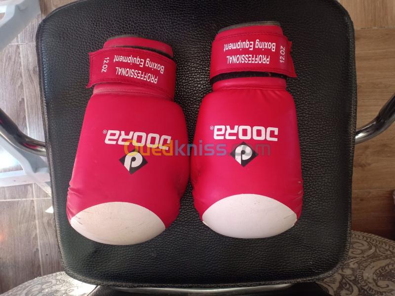  قفازات ملاكمة  boxing gloves 