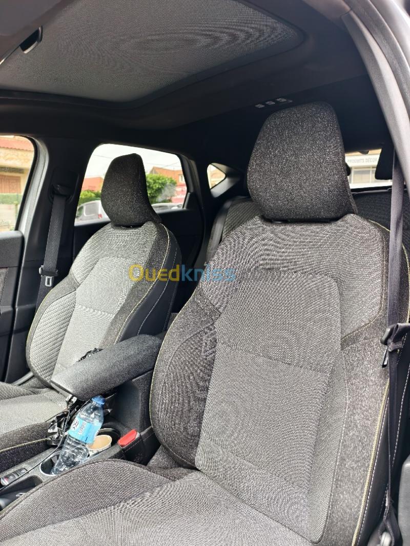 Renault Captur 2025 Techno  12