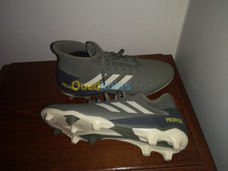 Ouedkniss 2025 soulier adidas