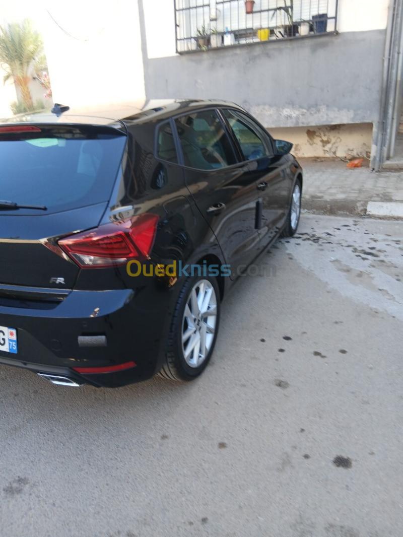 Seat Ibiza 2024 FR 4