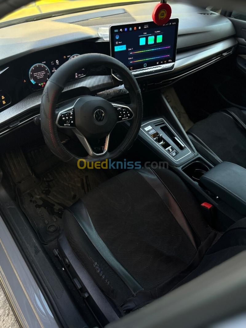 Volkswagen Golf 8.5 2025 