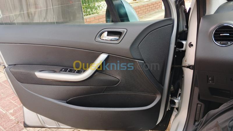 Peugeot 308 2014 Allure 11