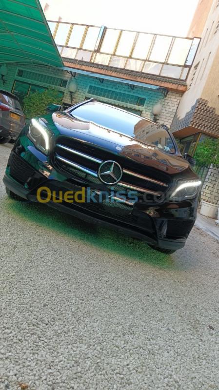  Mercedes GLA 2015 